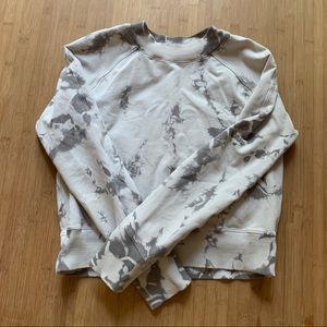 Lululemon sweatshirt